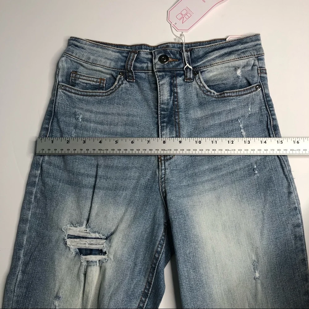 High Rise Mom Jeans - Picture 5 of 8